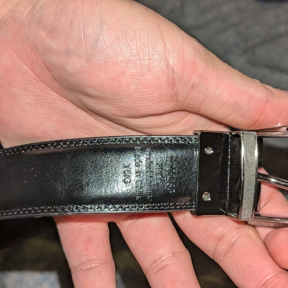 Perry Ellis reversible leather belt - Picture 2 of 3